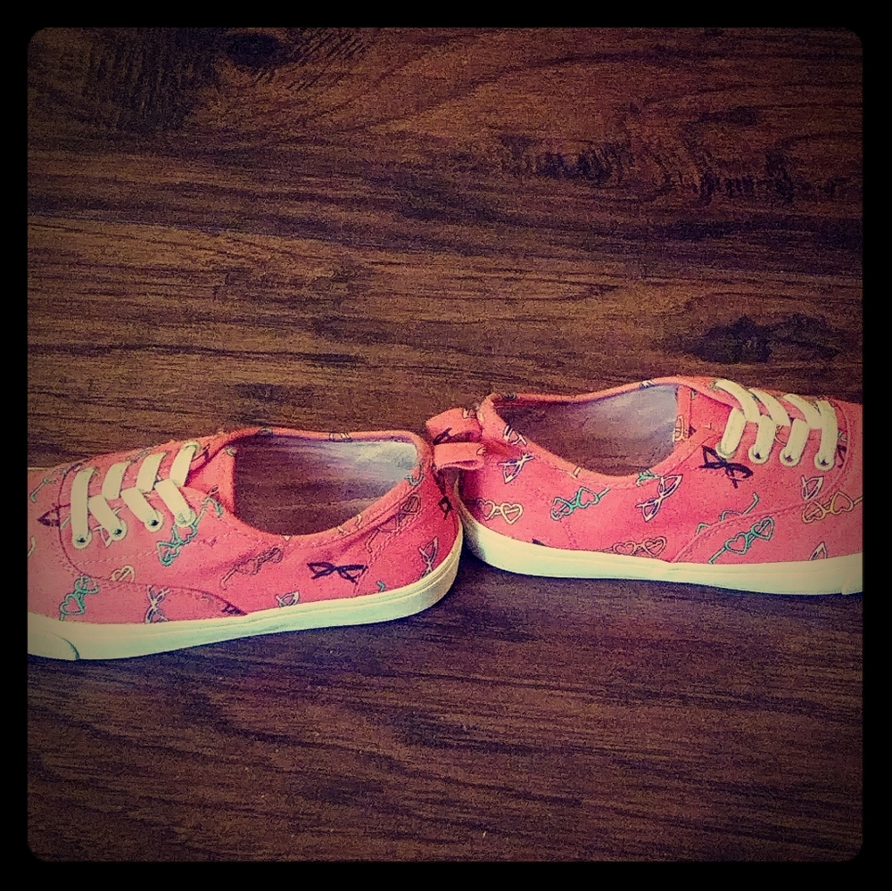 Girls sneaks